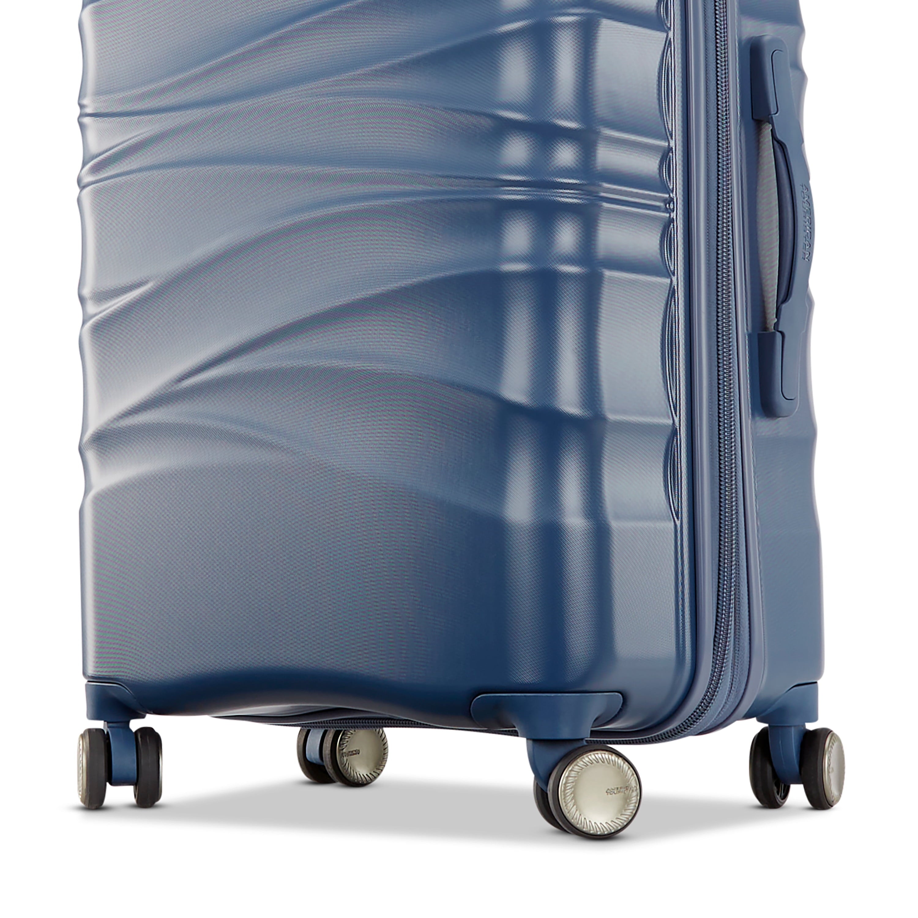 Cascade HS 20" Carry-On Luggage