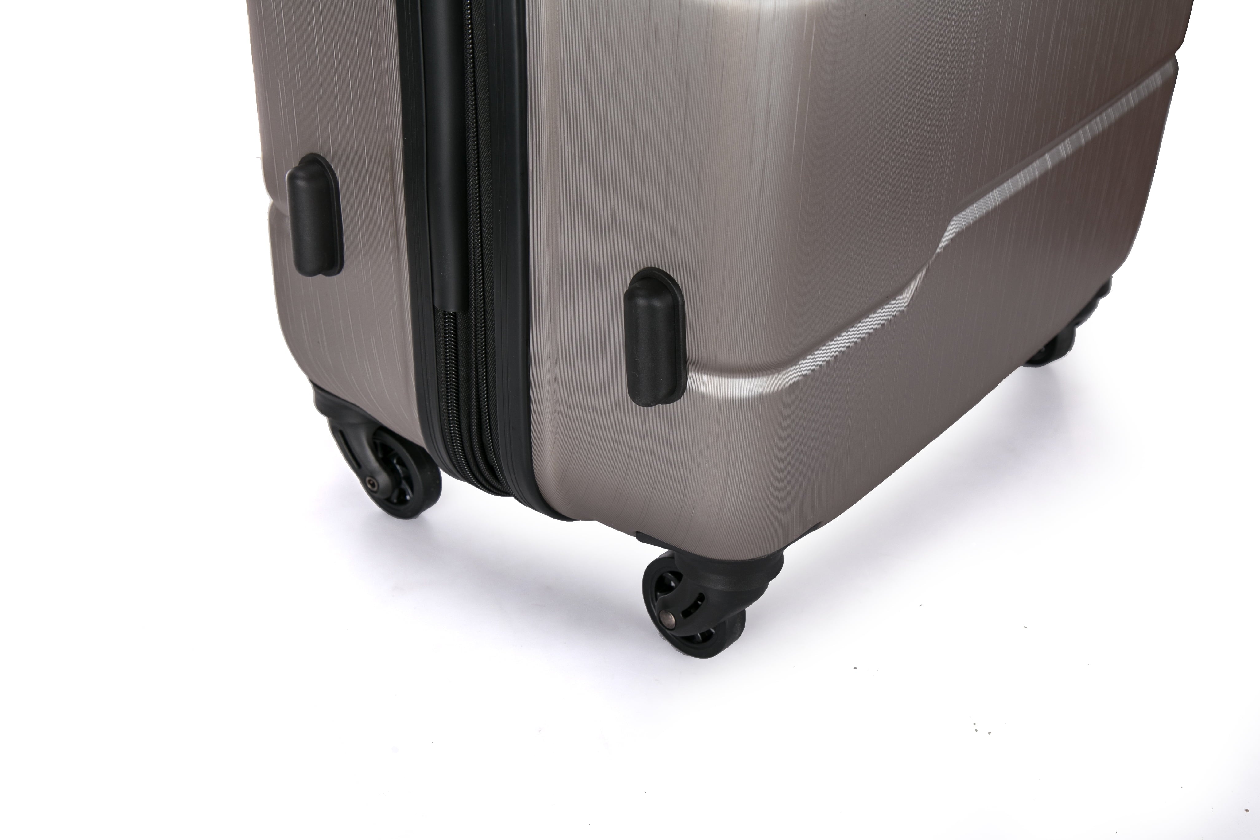 Rodez 24" Lightweight Hardside Spinner Luggage