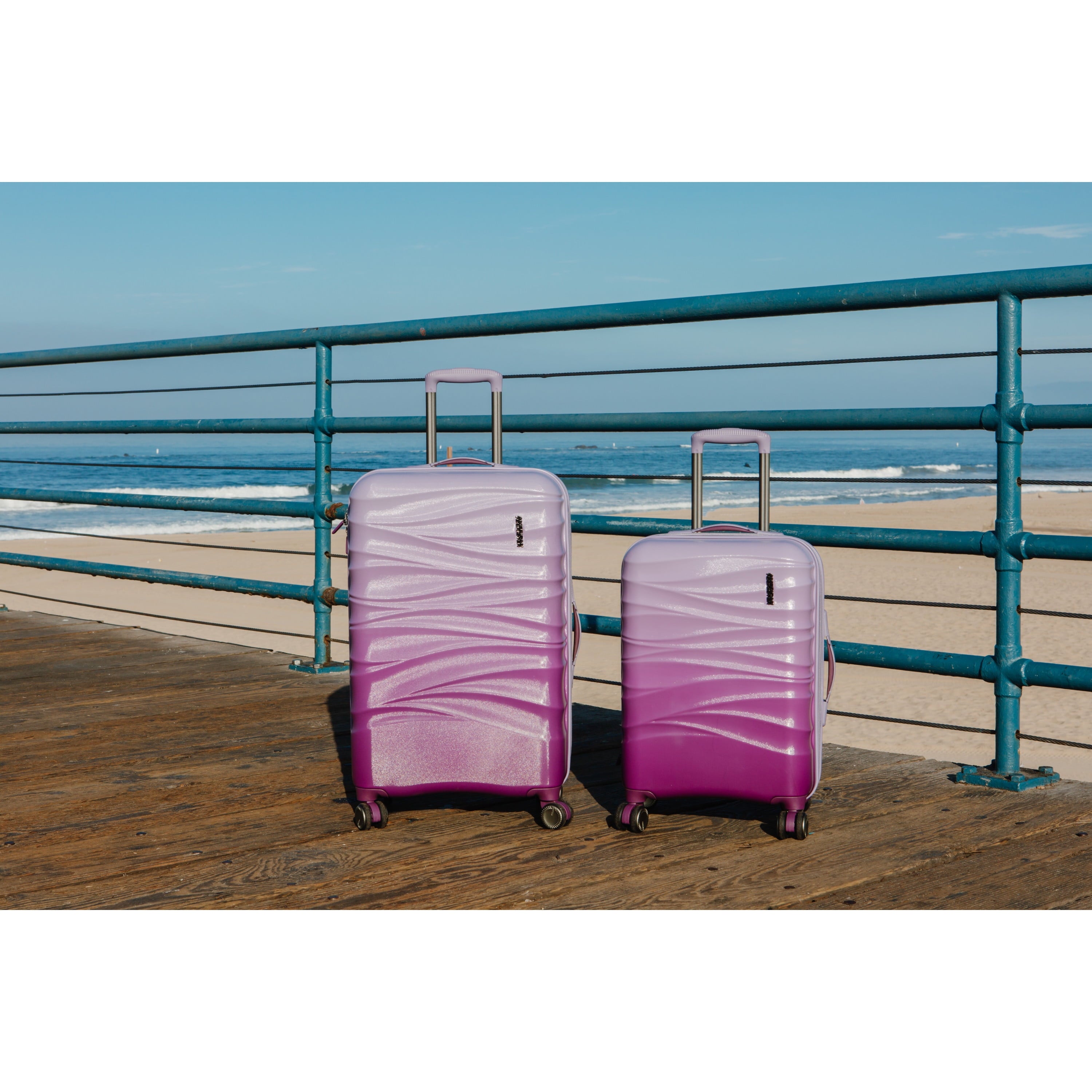 Cascade 24" Hardside Medium Checked Upright Spinner Luggage